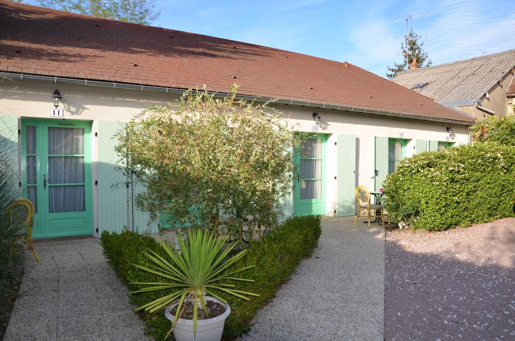 Auberge Bourbonnaise Lurcy-Lévis Εξωτερικό φωτογραφία